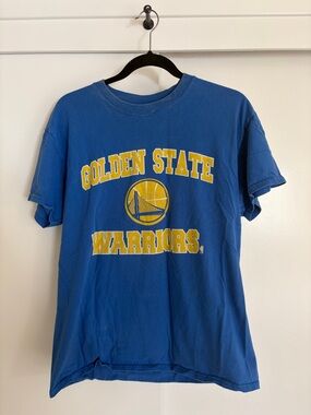 Vintage NBA Golden State Warriors Blue & Yellow Short Sleeve Tee